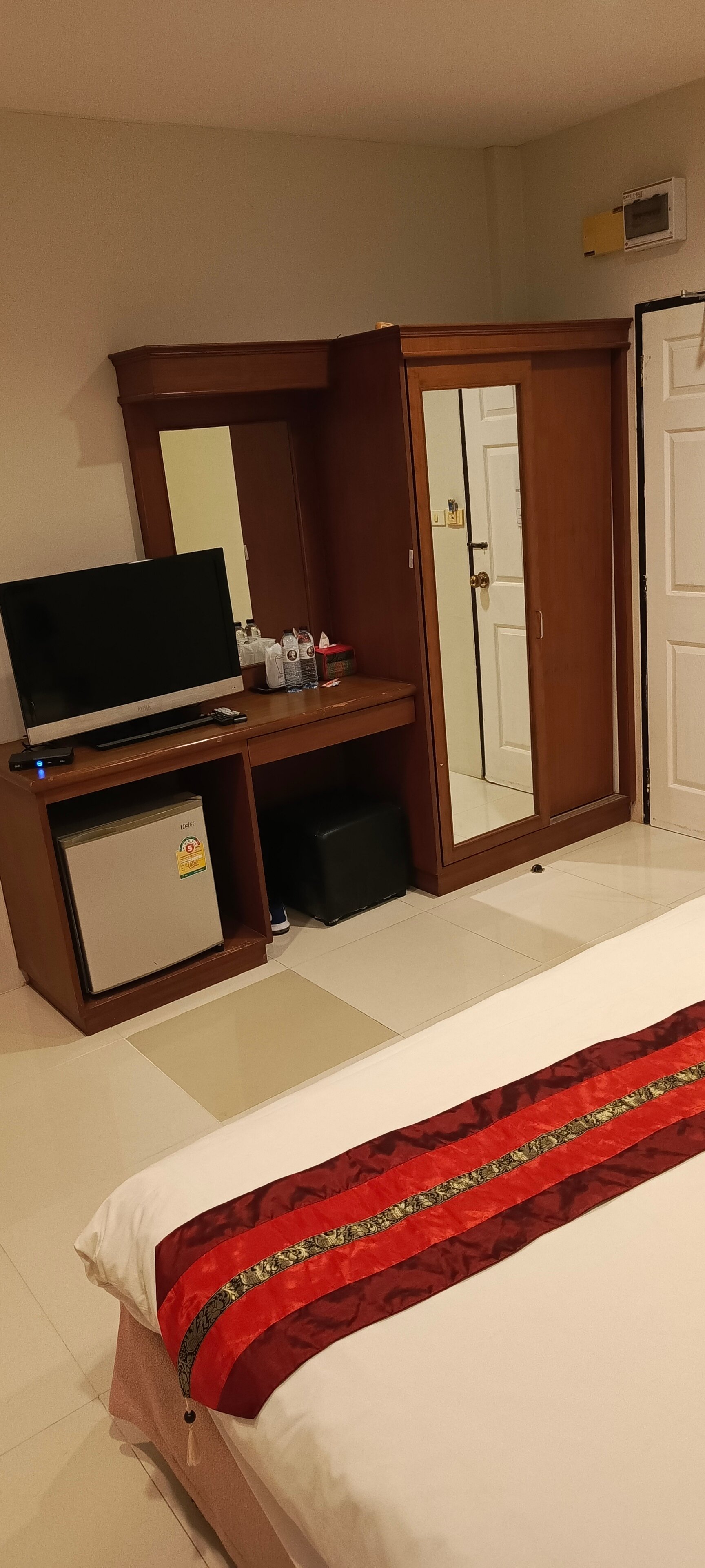 Фото Phuket Airport Inn