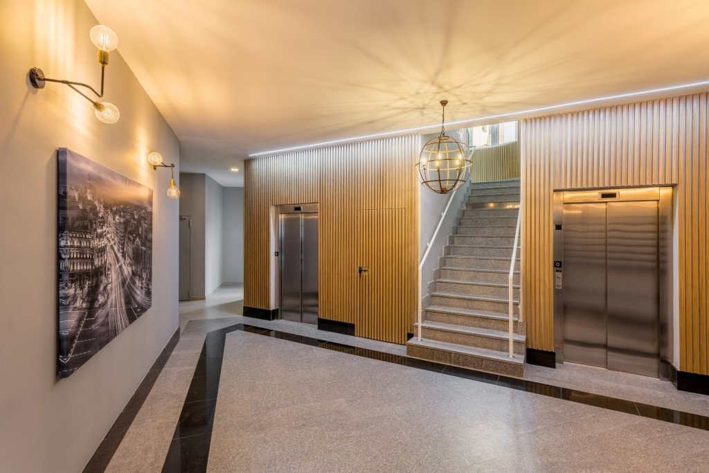 Фото Plaza de España Skyline