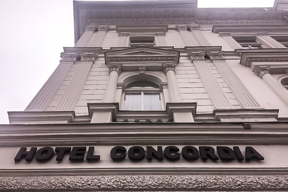 Фото отеля 2