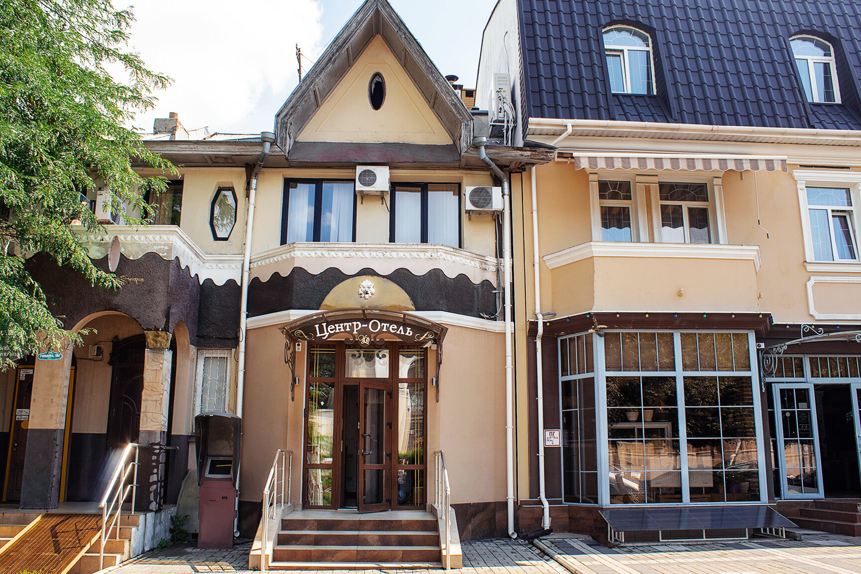 Фото отеля 3