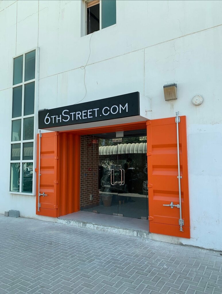 E-commerce 6th Street, Dubai, photo