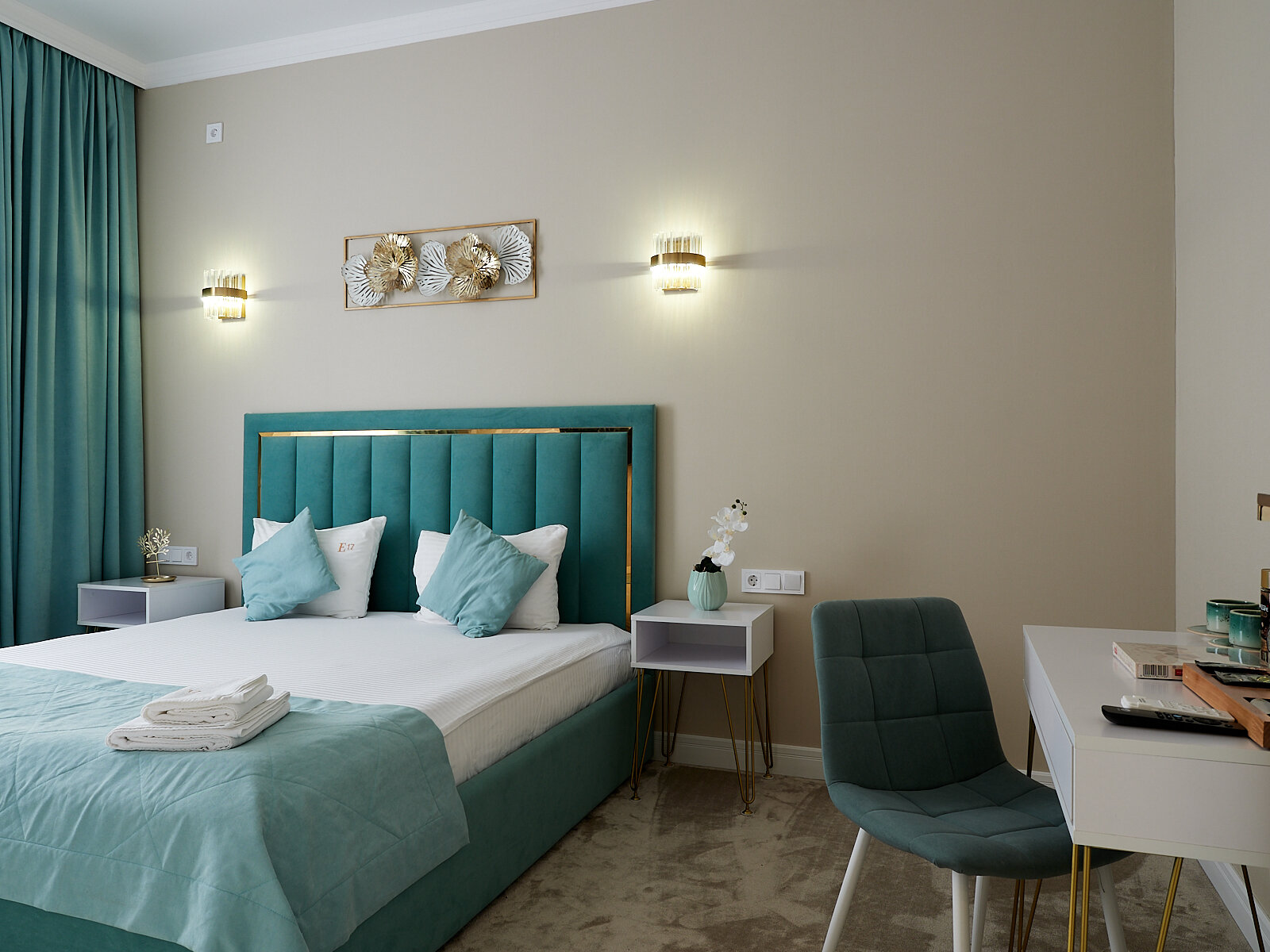 Фото отеля 2