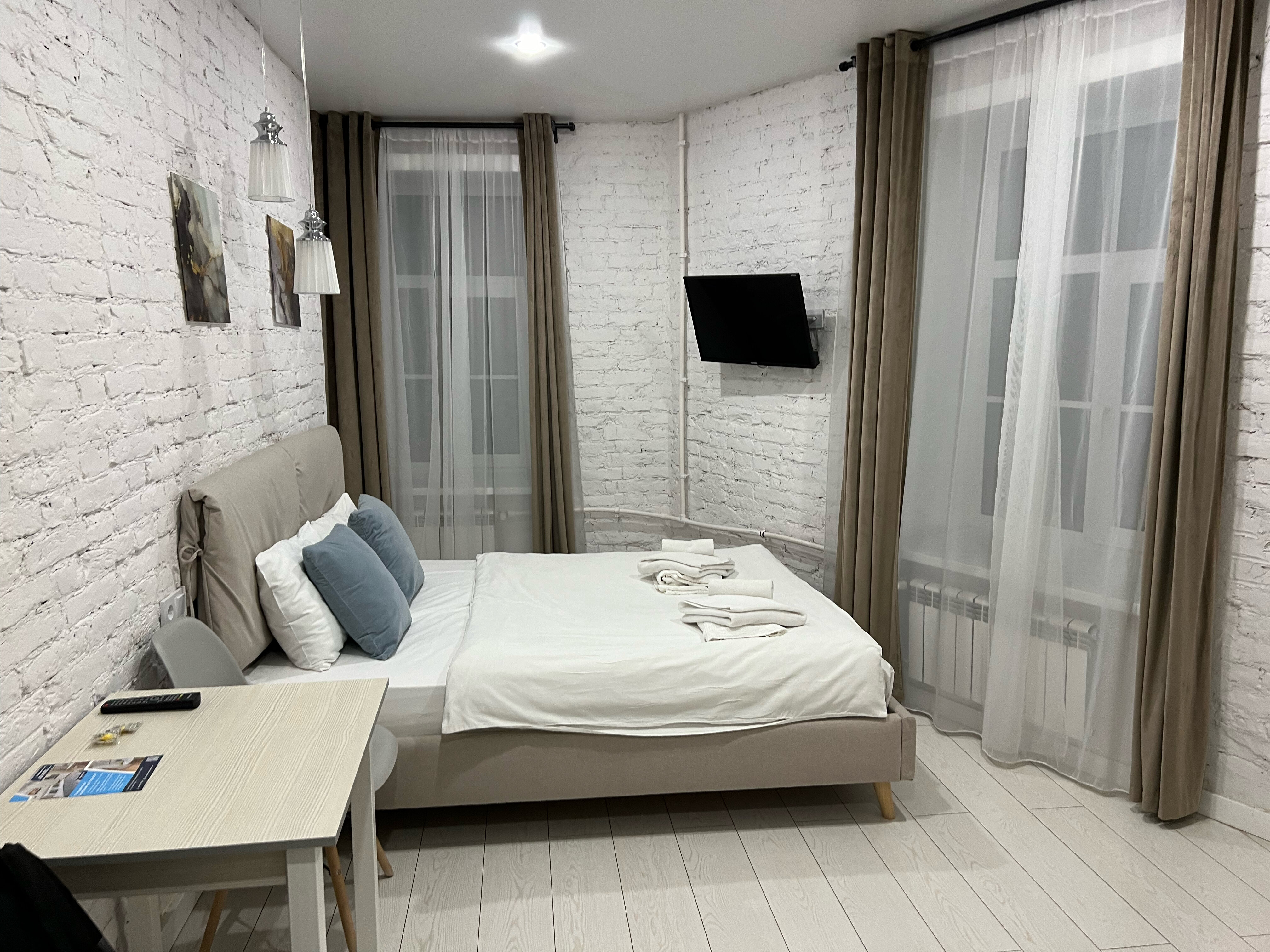 Фото Arlo Ломоносова