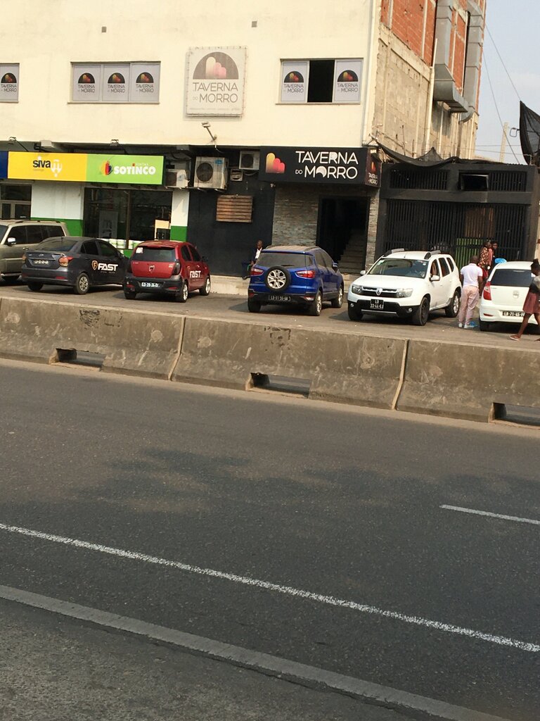 Cafe Taverna do Morro, Loanda, photo