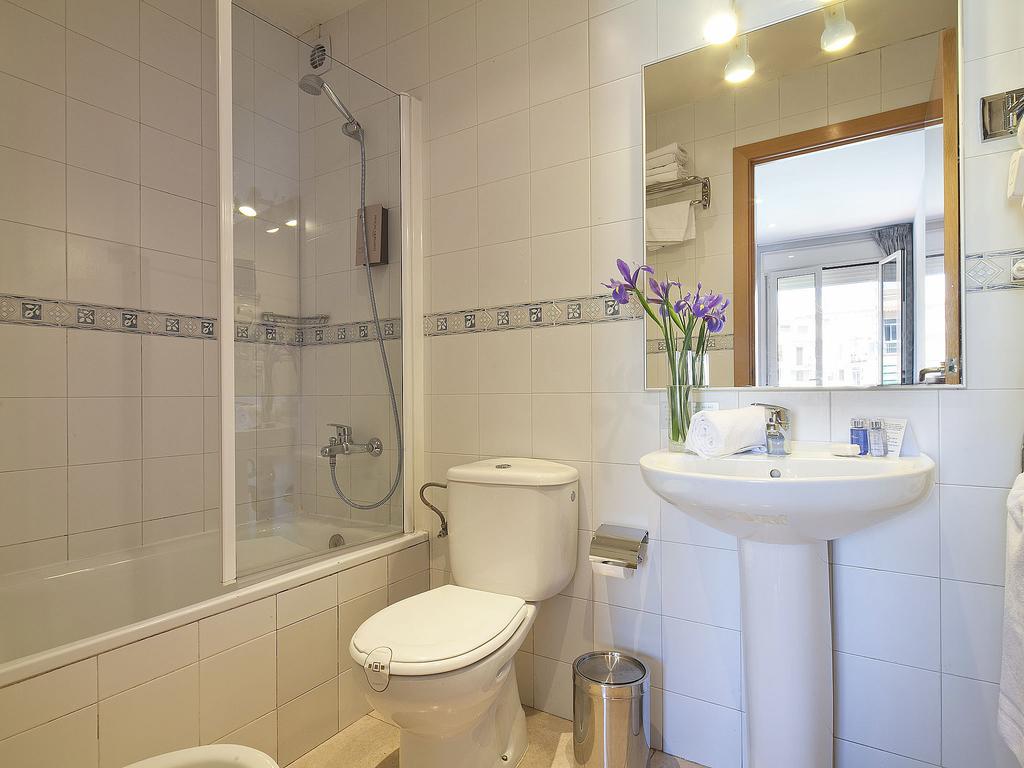 Фото Grandom Suites Barcelona