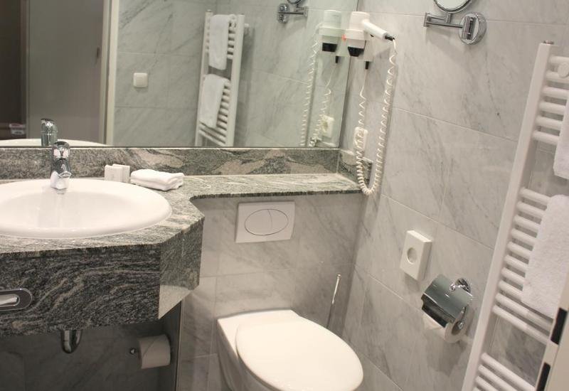 Фото Hotel Erzgiesserei Europe