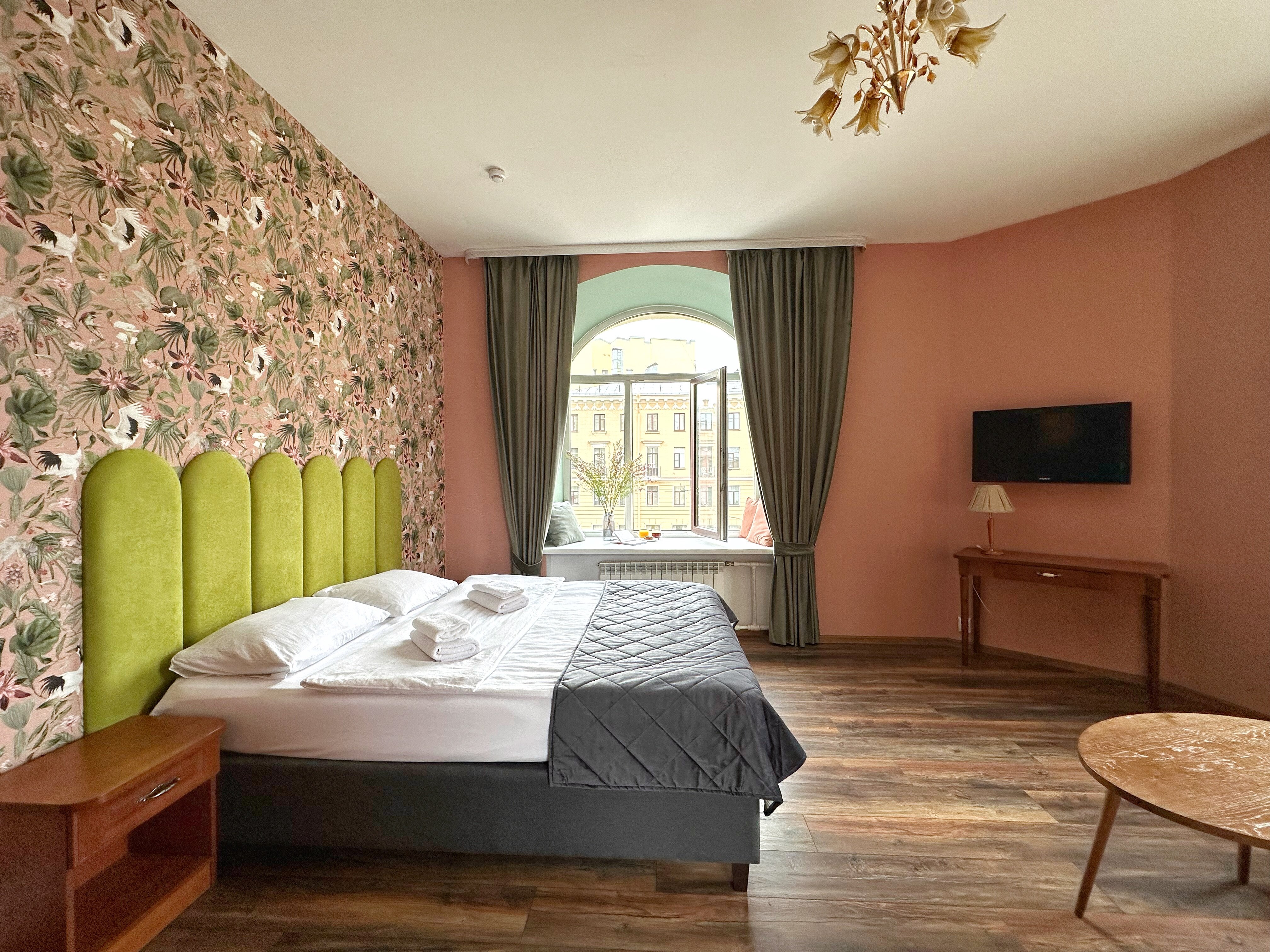 Фото Laika на Грибоедова