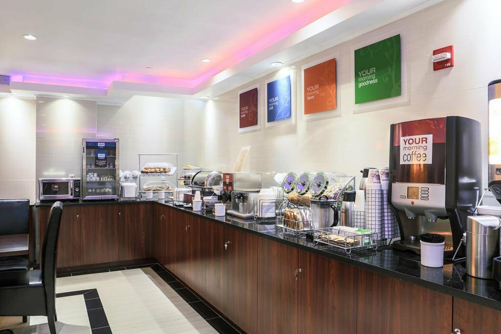 Фото The Artezen Hotel