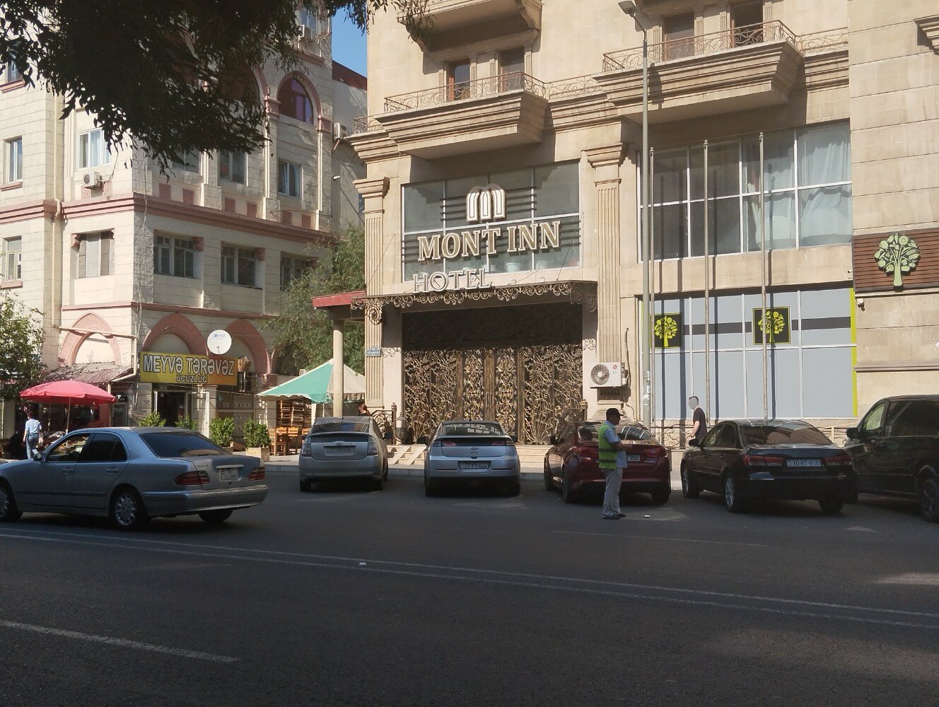 Фото Отель Wiseman Mont Inn