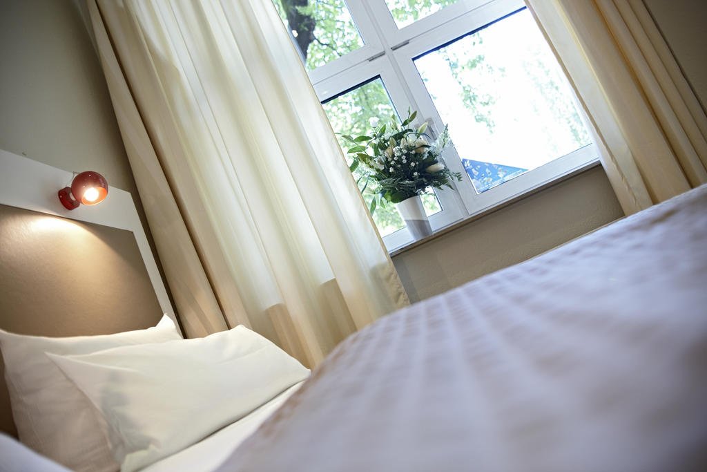 Фото Hotel Domicil Hamburg by Golden Tulip