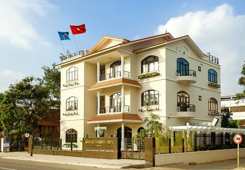 Garco Dragon Hotel