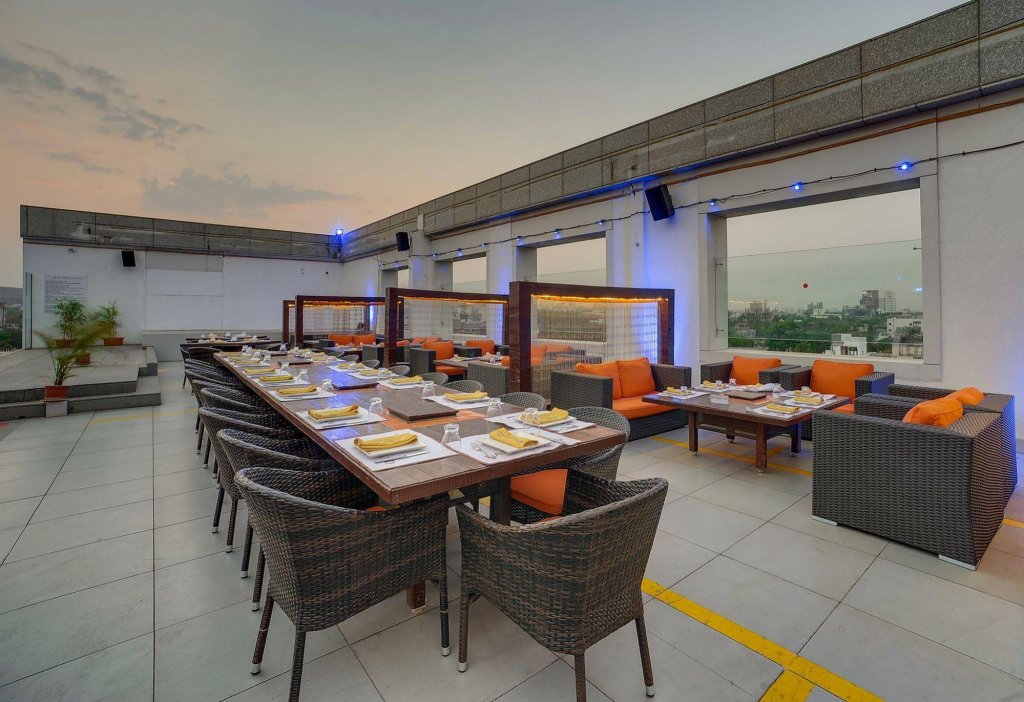 Фото Ramee Grand Hotel and SPA, Pune