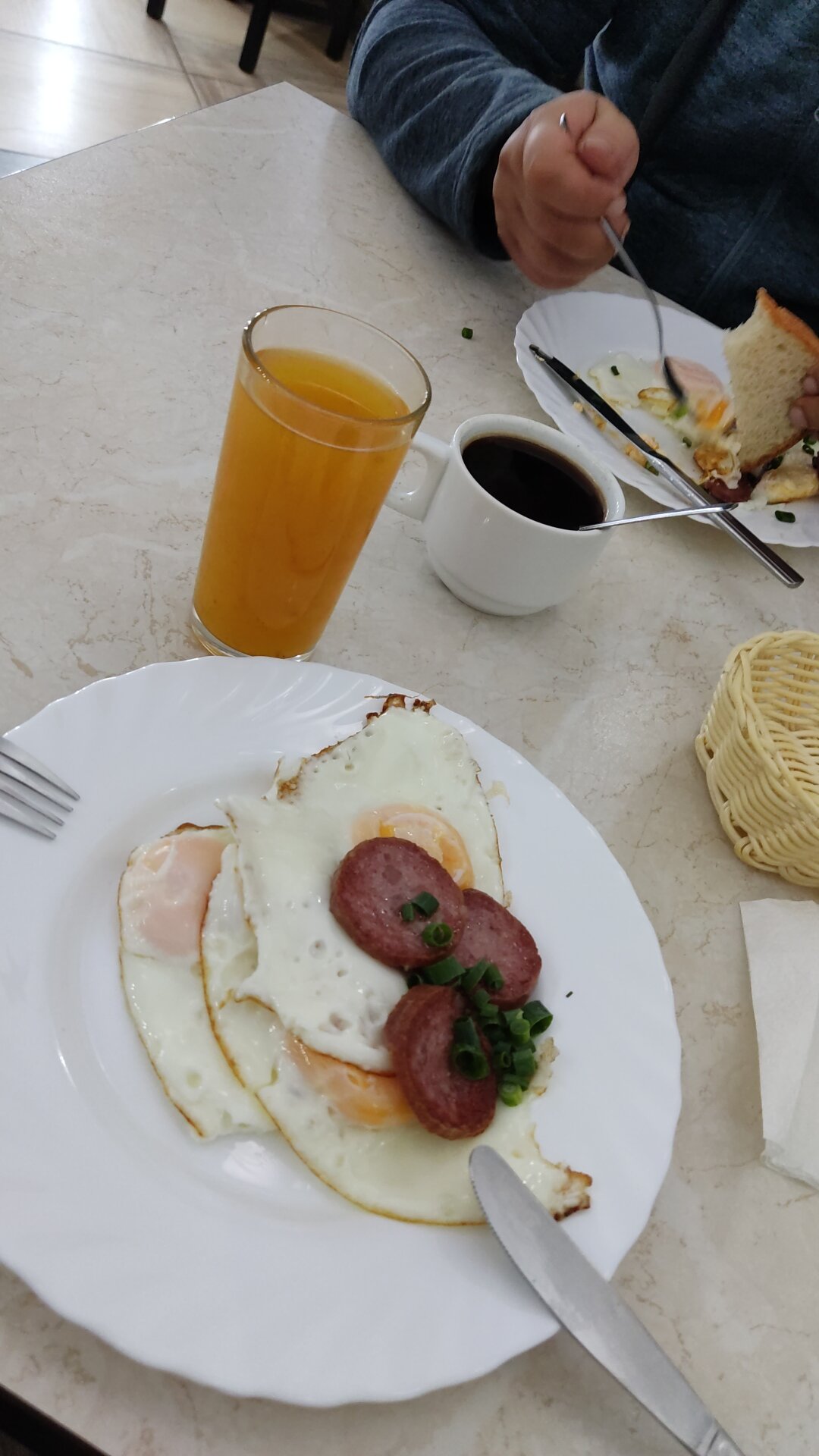 Фото Сутэро