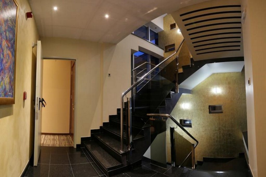 Фото Hotel Bistrik City Center