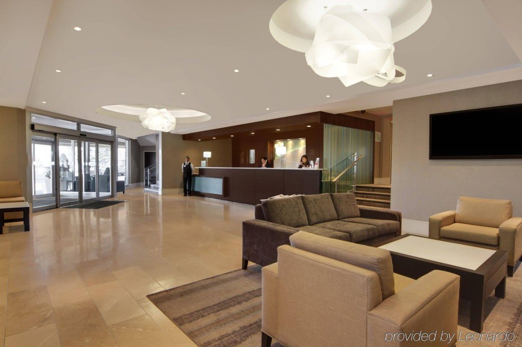 Фото Holiday Inn Calgary-Airport, an Ihg Hotel