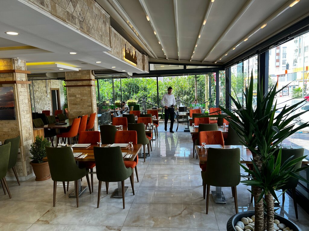 Ресторан Urfalı Çağdaş, Анталья, фото