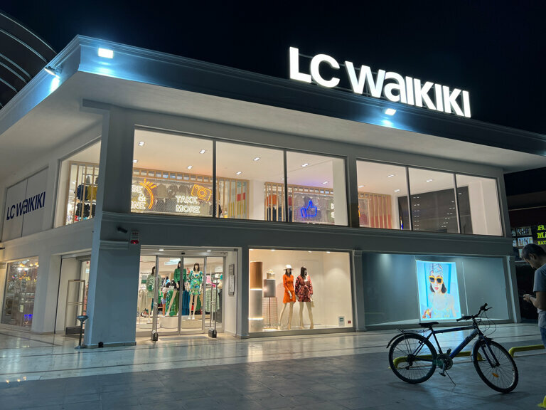 Магазин одежды LC Waikiki Belek, Серик, фото