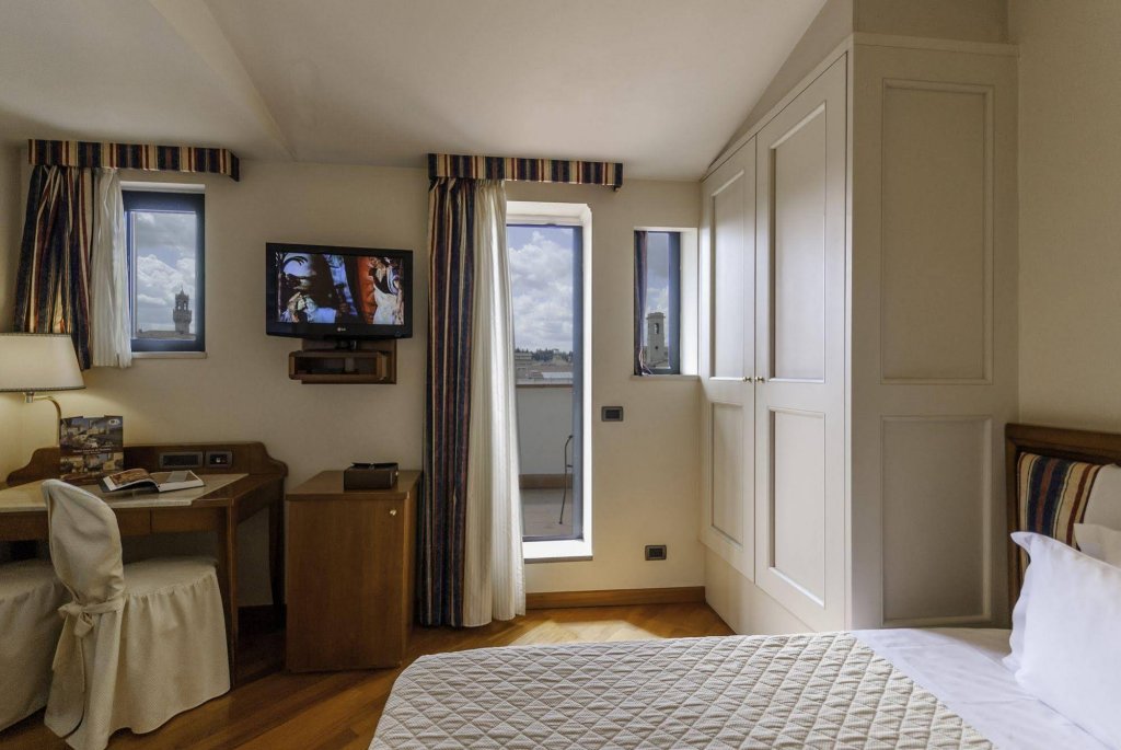 Фото Отель B&b Hotel Firenze Laurus al Duomo