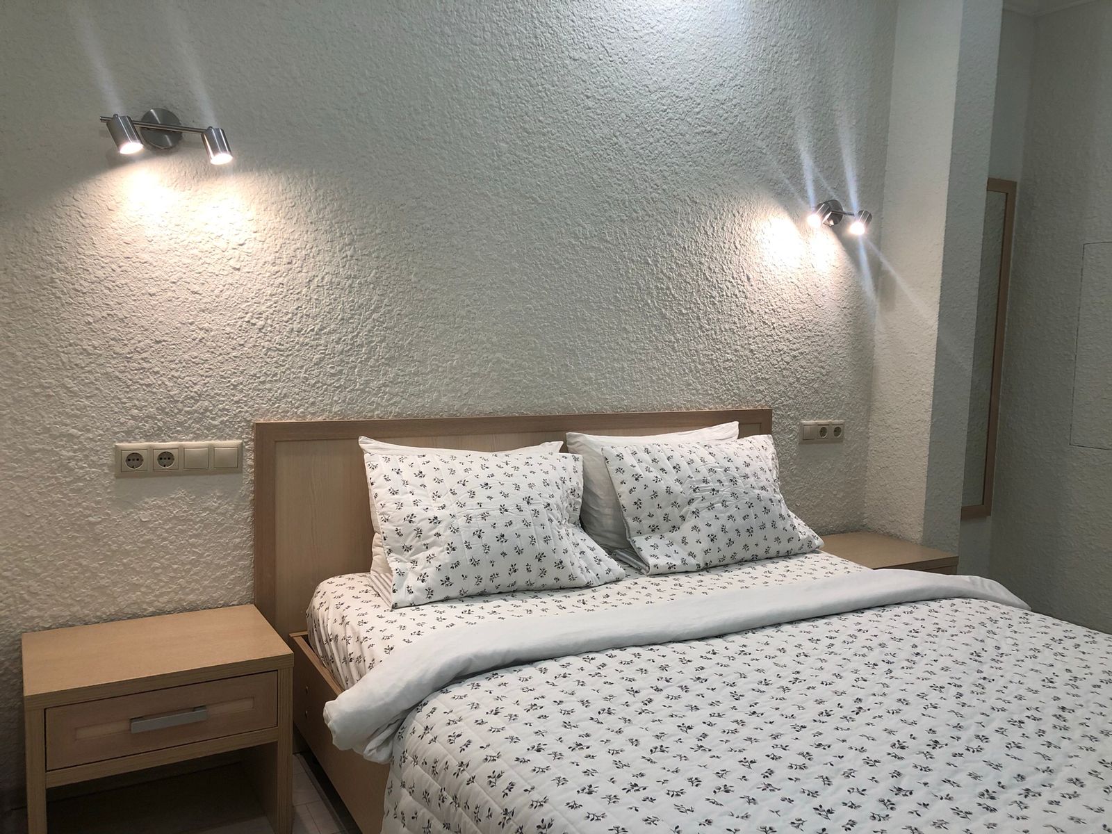 Фото Наботель