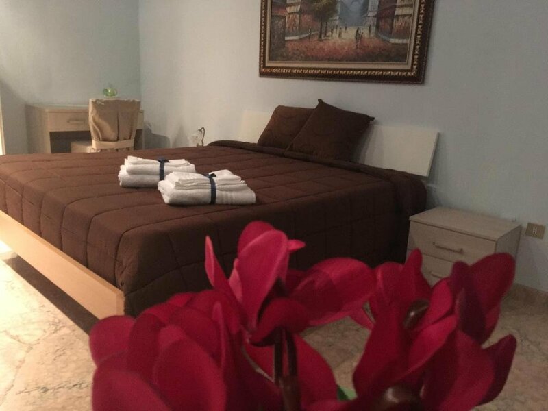 Гостиница Bed & Breakfast Opera в Трани