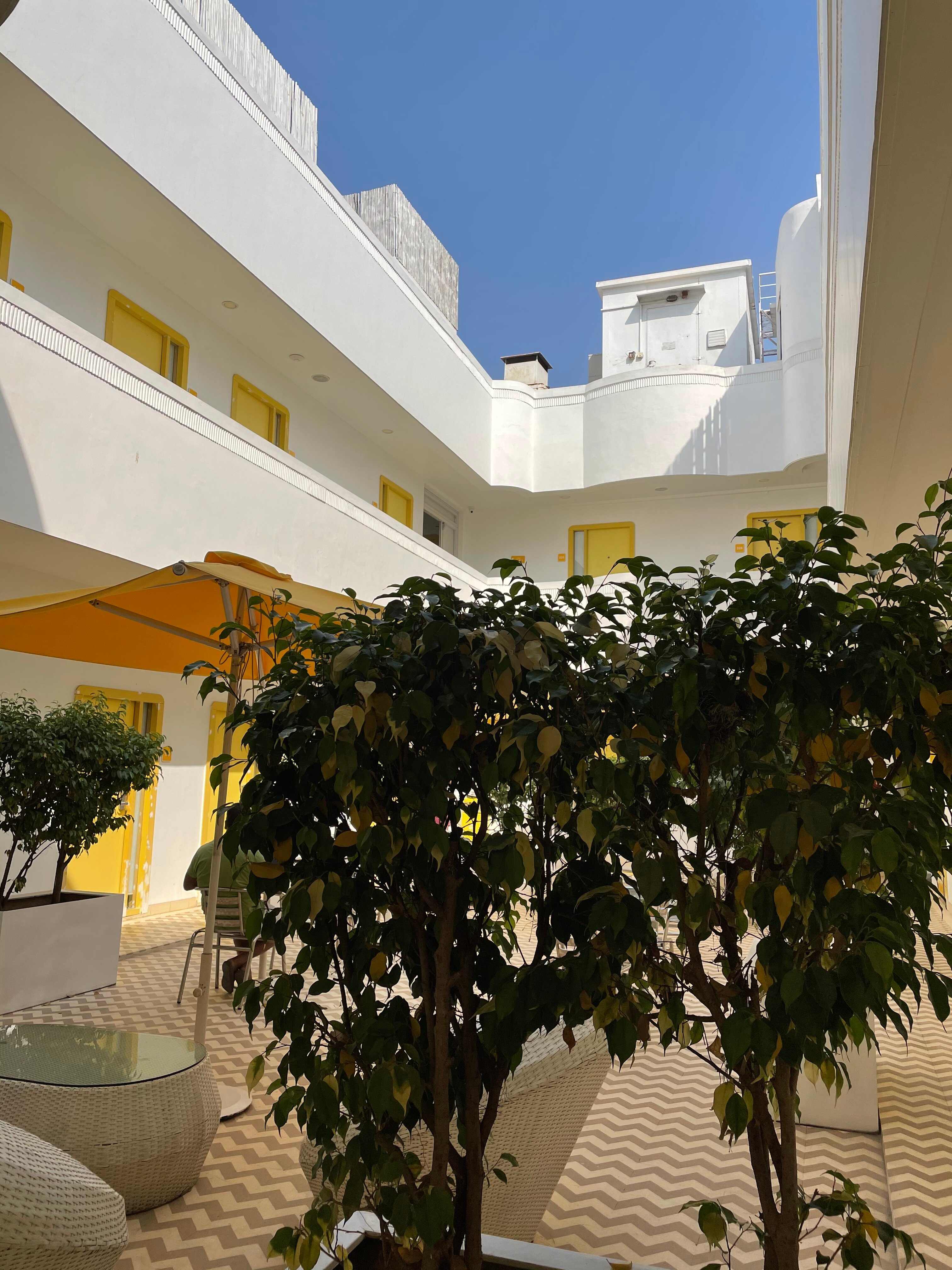 Фото Bloomrooms @ New Delhi Railway Station