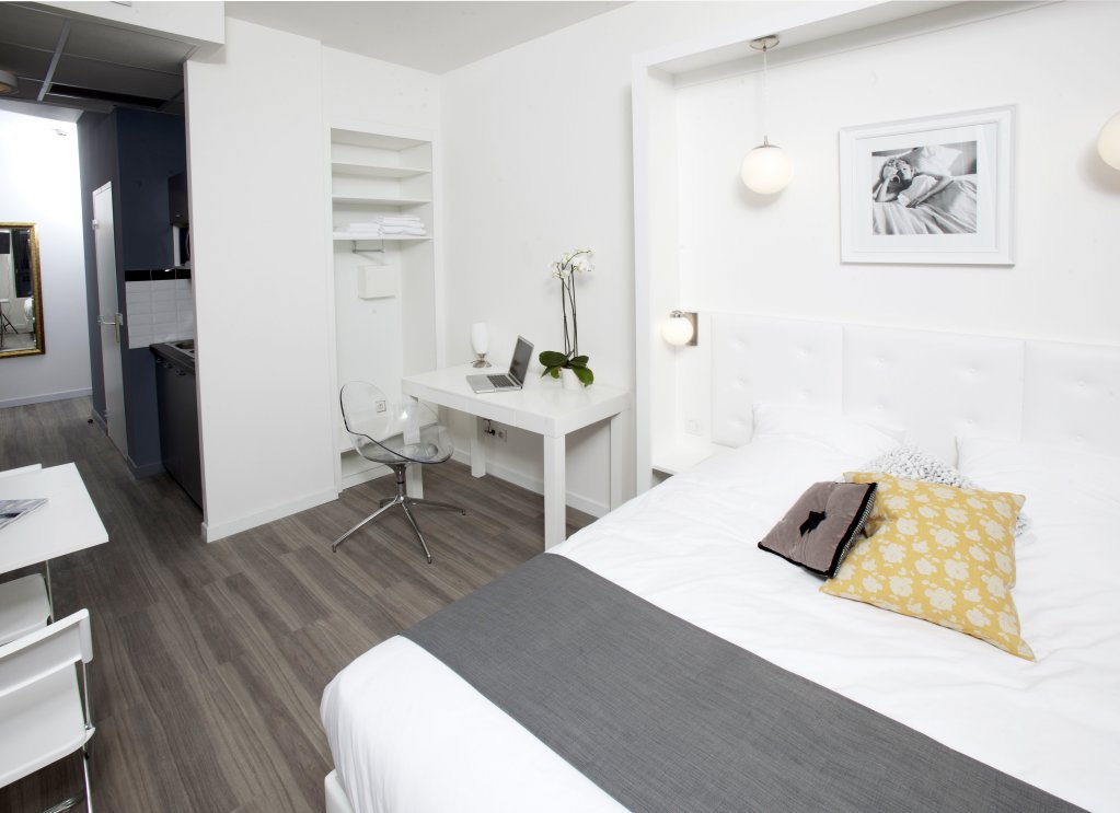 Фото Calm Appart & Hostel