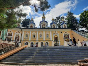 Успенская пещерная церковь (Pskov Region, Pechory, Krovavaya dorozhka), orthodox church