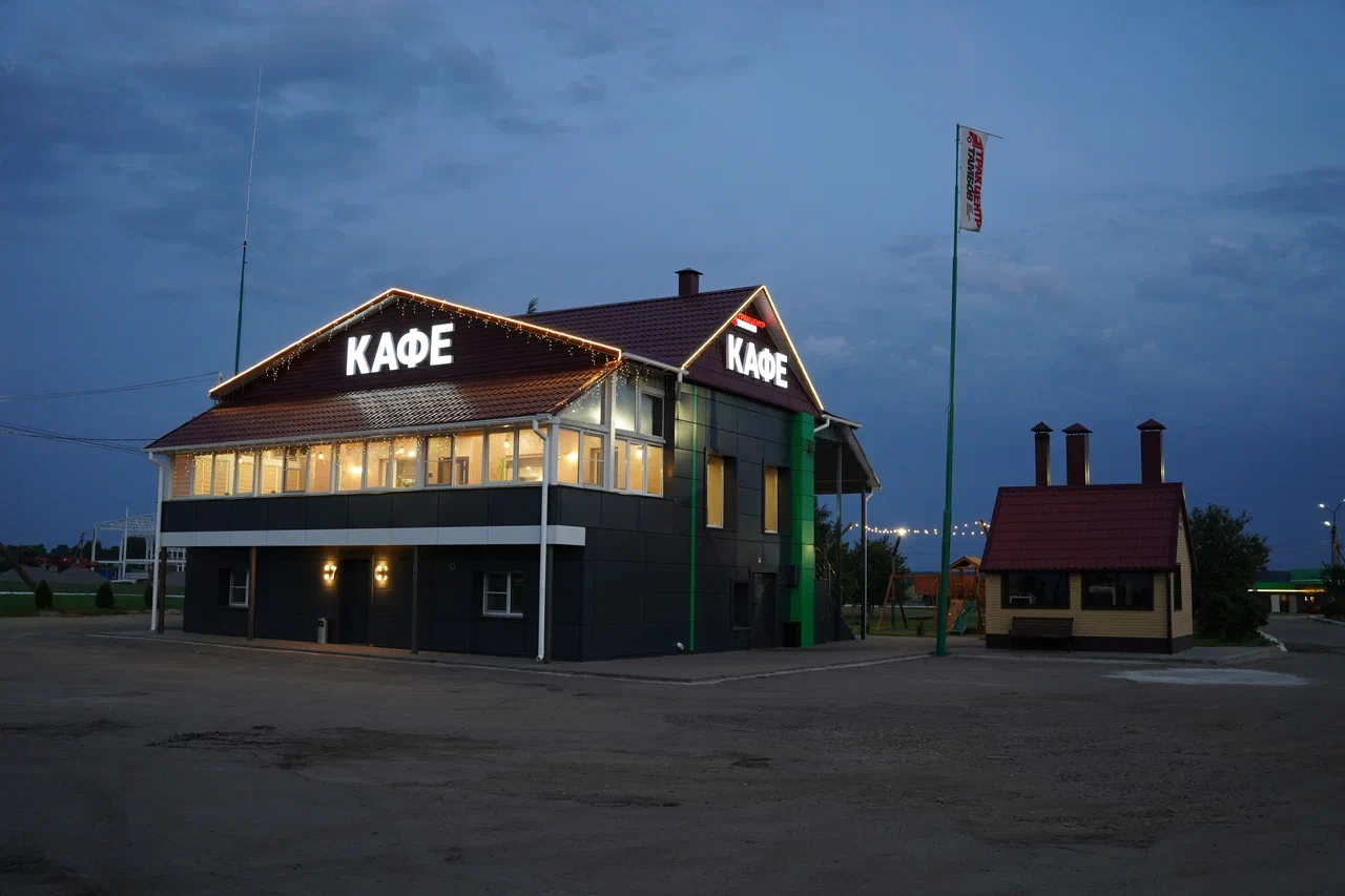 Фото отеля 1