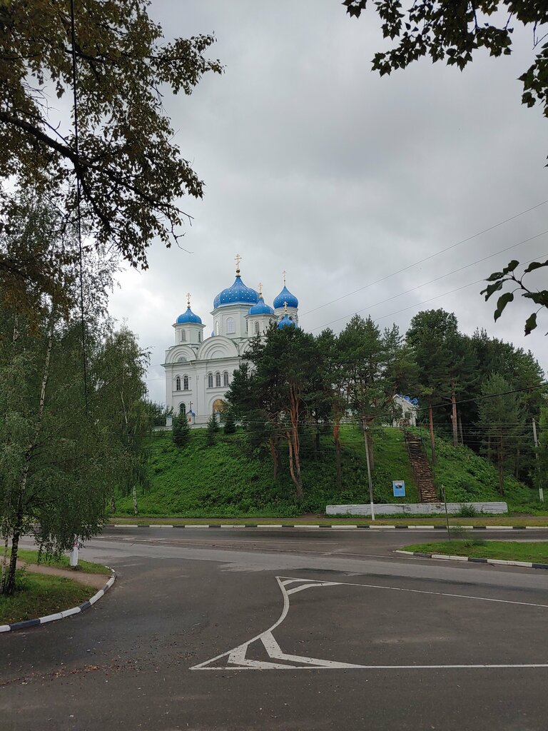 Православный храм Церковь иконы Божией Матери Знамение, Торжок, фото