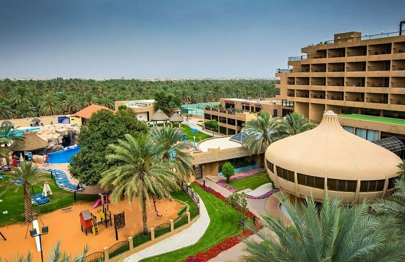 Гостиница Danat Al Ain Resort в Аль-Айне