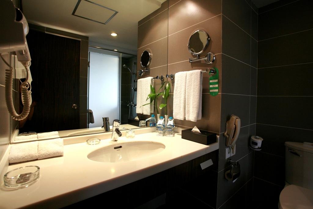 Фото City Hotel Shanghai