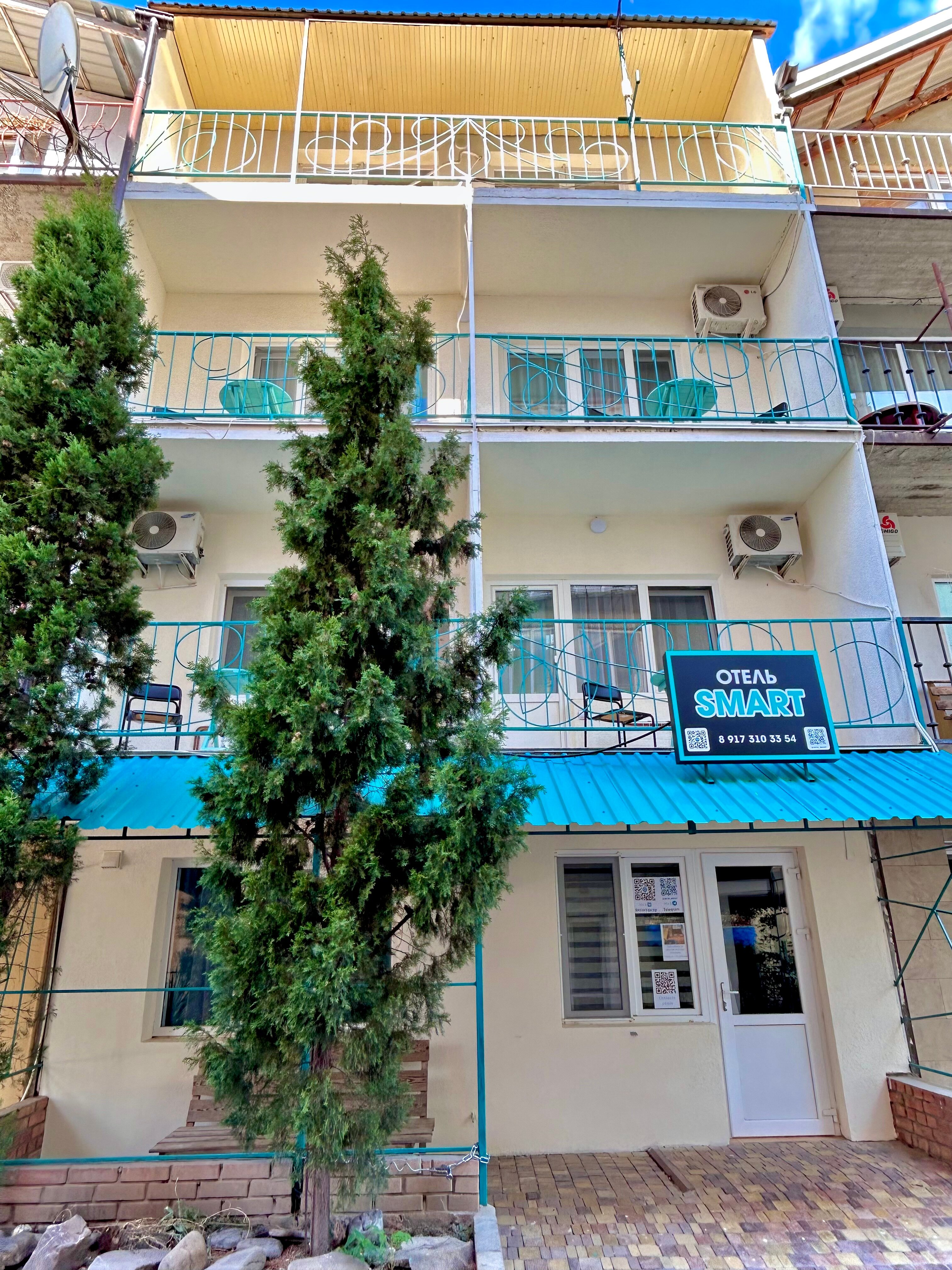 Фото отеля 1