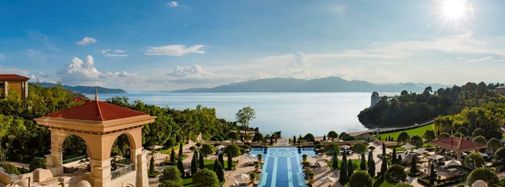 Фото Hilton Yuxi Fuxian Lake