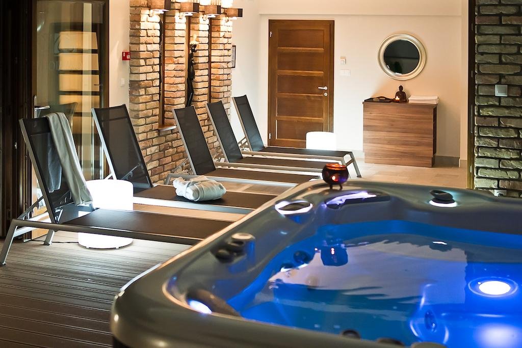 Фото Oliva Hotel & Restaurant