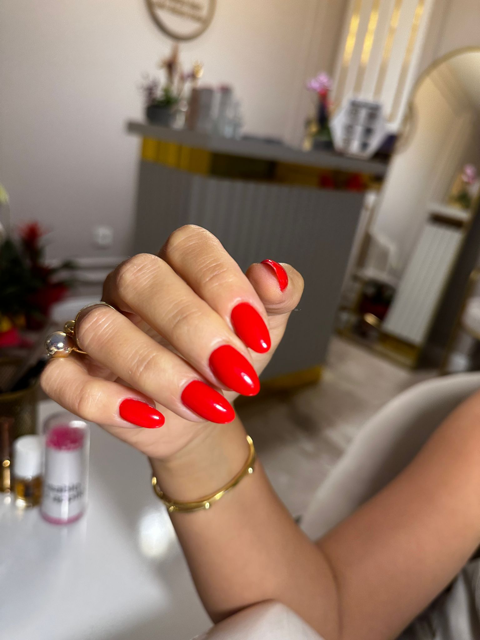 By Derya Arici Nail & Beauty Studio