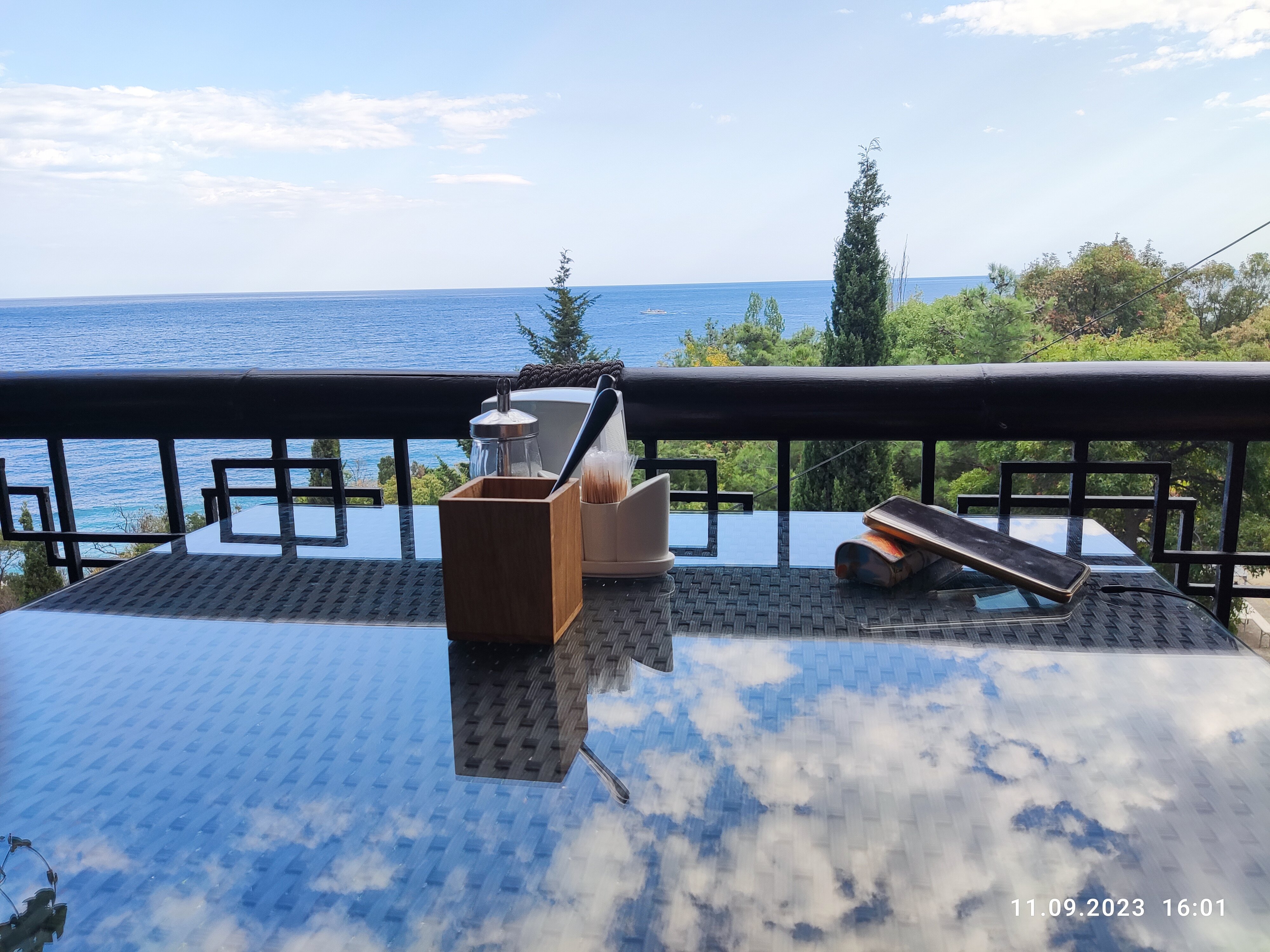 Фото Весёлый Хотэй