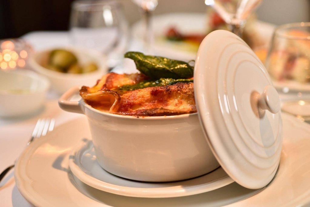 Фото The College Hotel