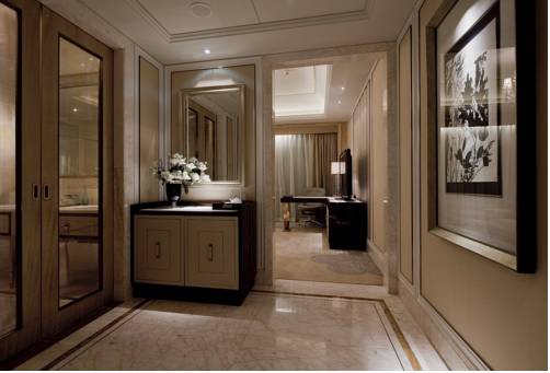 Фото Conrad Dalian