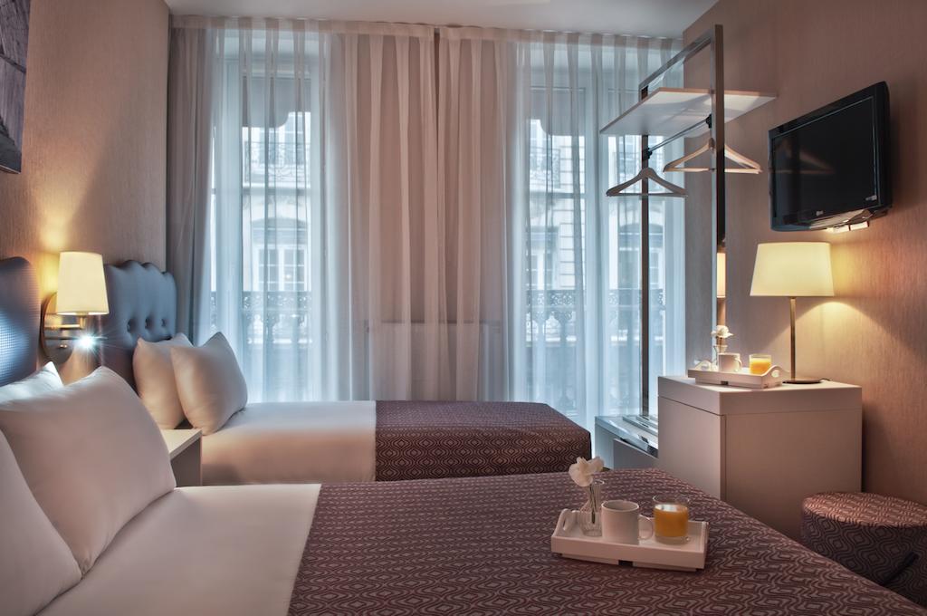 Фото Hotel Exe Paris Centre