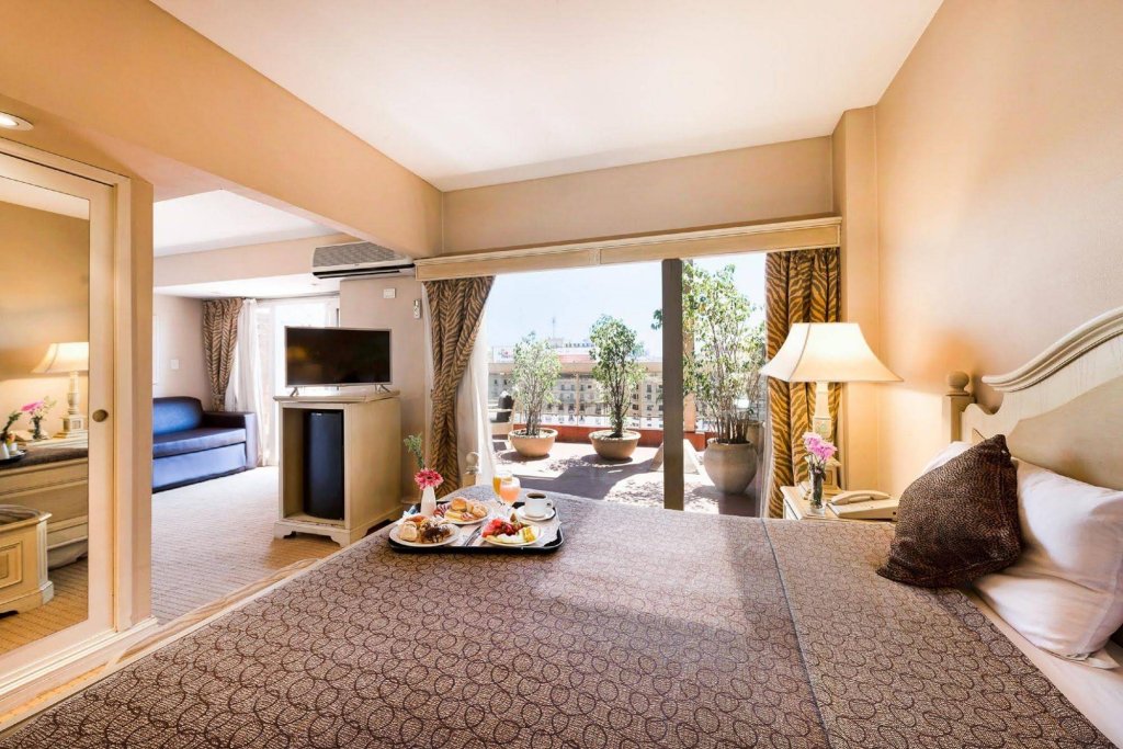 Фото Exe Hotel Colón