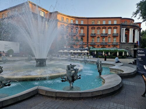 Гостиница Grand Hotel Yerevan в Ереване