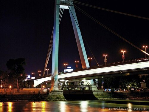 Внешний вид отеля Ibis Bratislava Centrum в Братиславе, фото 1