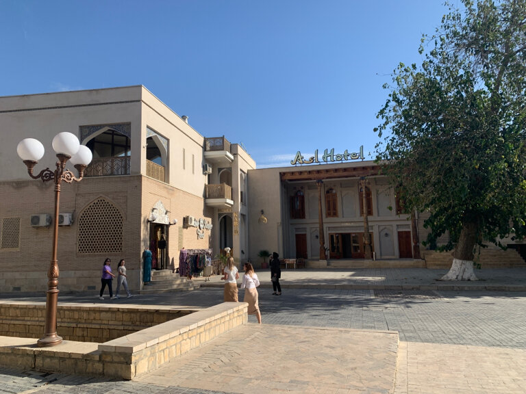 Фото отеля 2