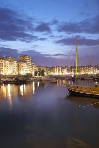 Фото Phidias Piraeus Hotel