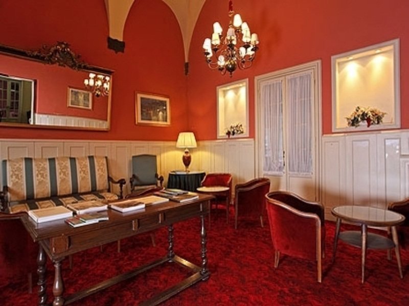 Фото Hotel Universo Lucca