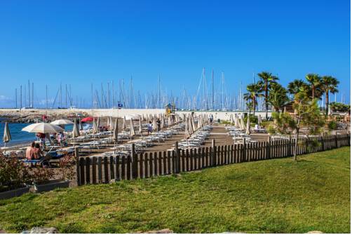 Фото Aregai Marina Hotel & Residence