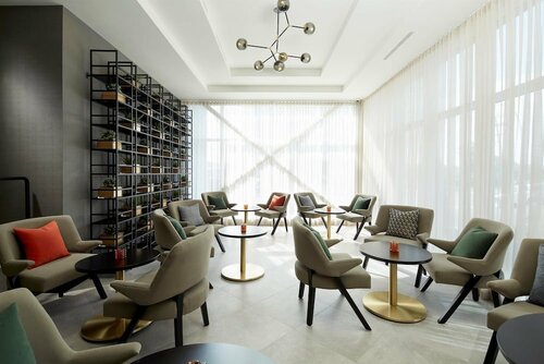 Гостиница DoubleTree by Hilton Montreal Airport в Дорвале