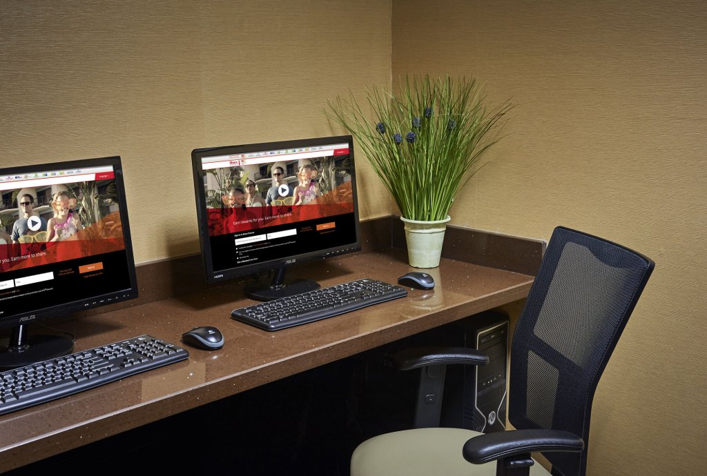 Фото Holiday Inn Express Hotel & Suites Timmins