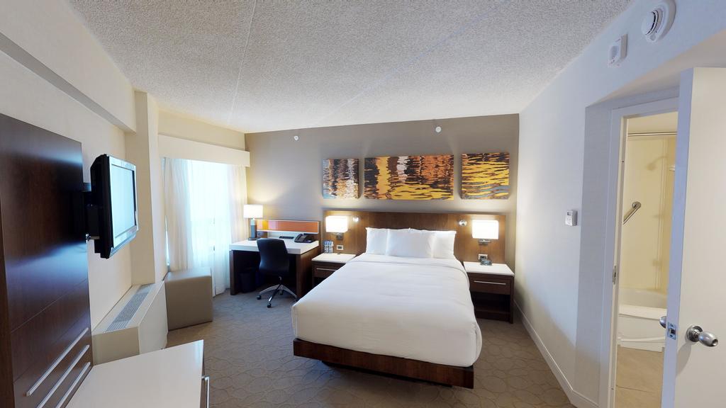 Фото Delta Hotels by Marriott Saint John