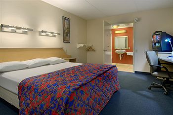 Фото Red Roof Inn Jacksonville - Orange Park